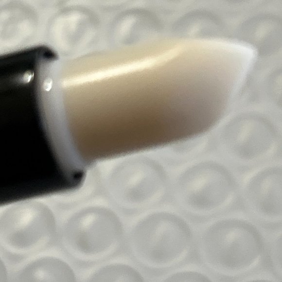 Jk Jemma Kidd lipstick duo moisturizer and color Juliet - Picture 5 of 11